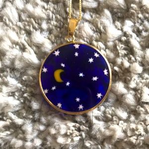 Murano glass pendant . Good chain 16” sold separately.